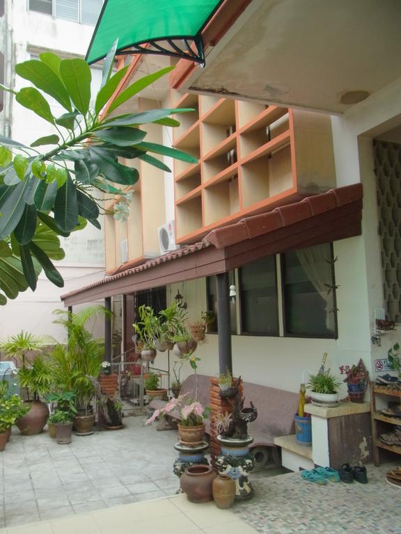 أوبونراتْشاتاني 28 Rachabutr Hostel المظهر الخارجي الصورة